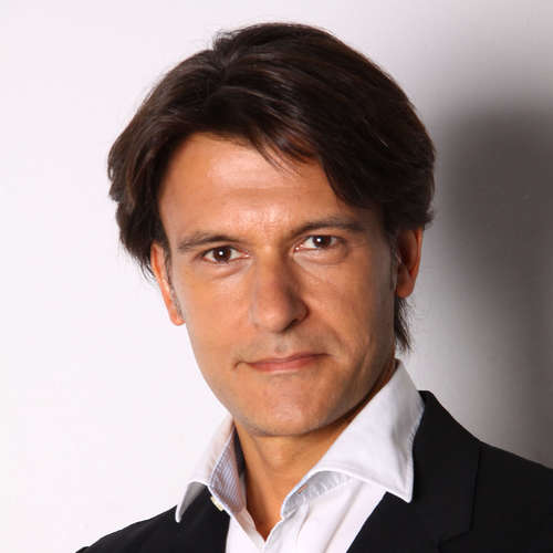 Oscar Fernández Orellana